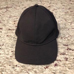 Lululemon black hat